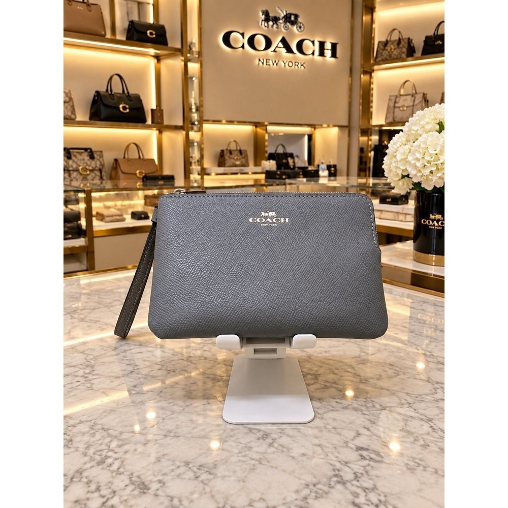 W236 Coach Wristlet